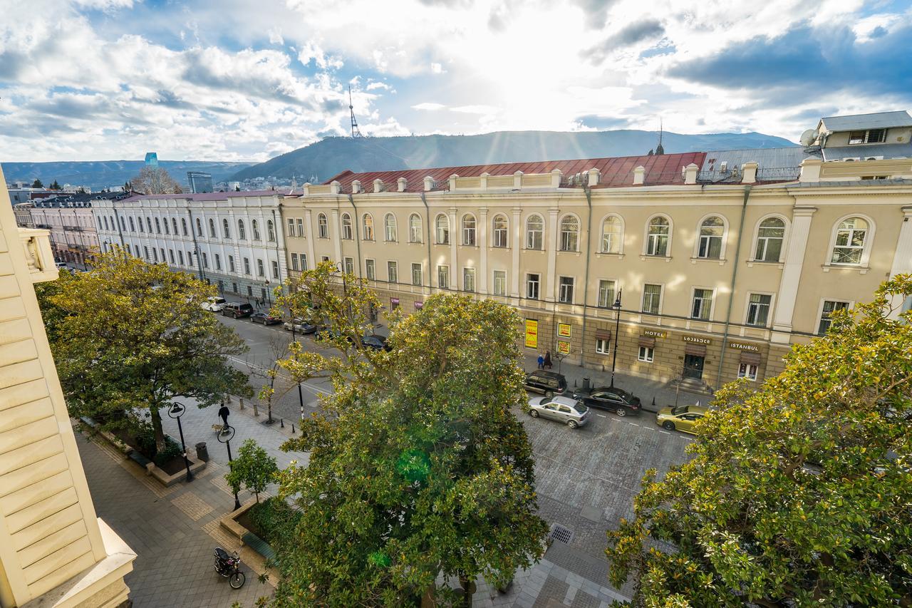 Luxury Apartments On Central Avenue Tbiliszi Kültér fotó